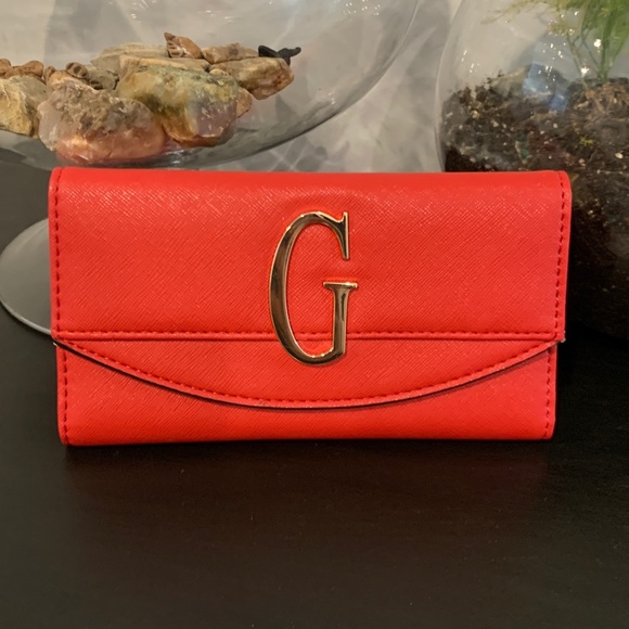 Guess Handbags - Trifold wallet-Brand new with tag Guess